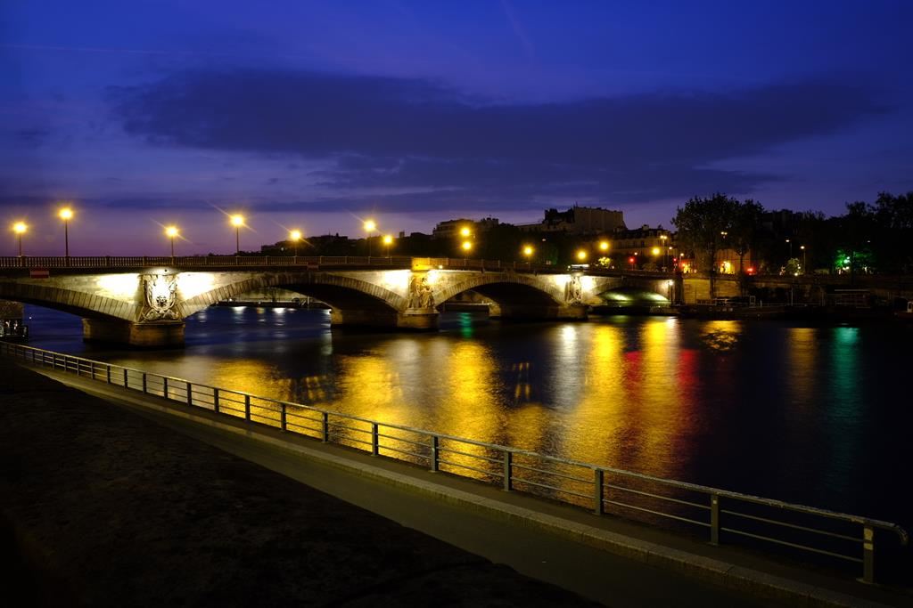 Paris la nuit série 1